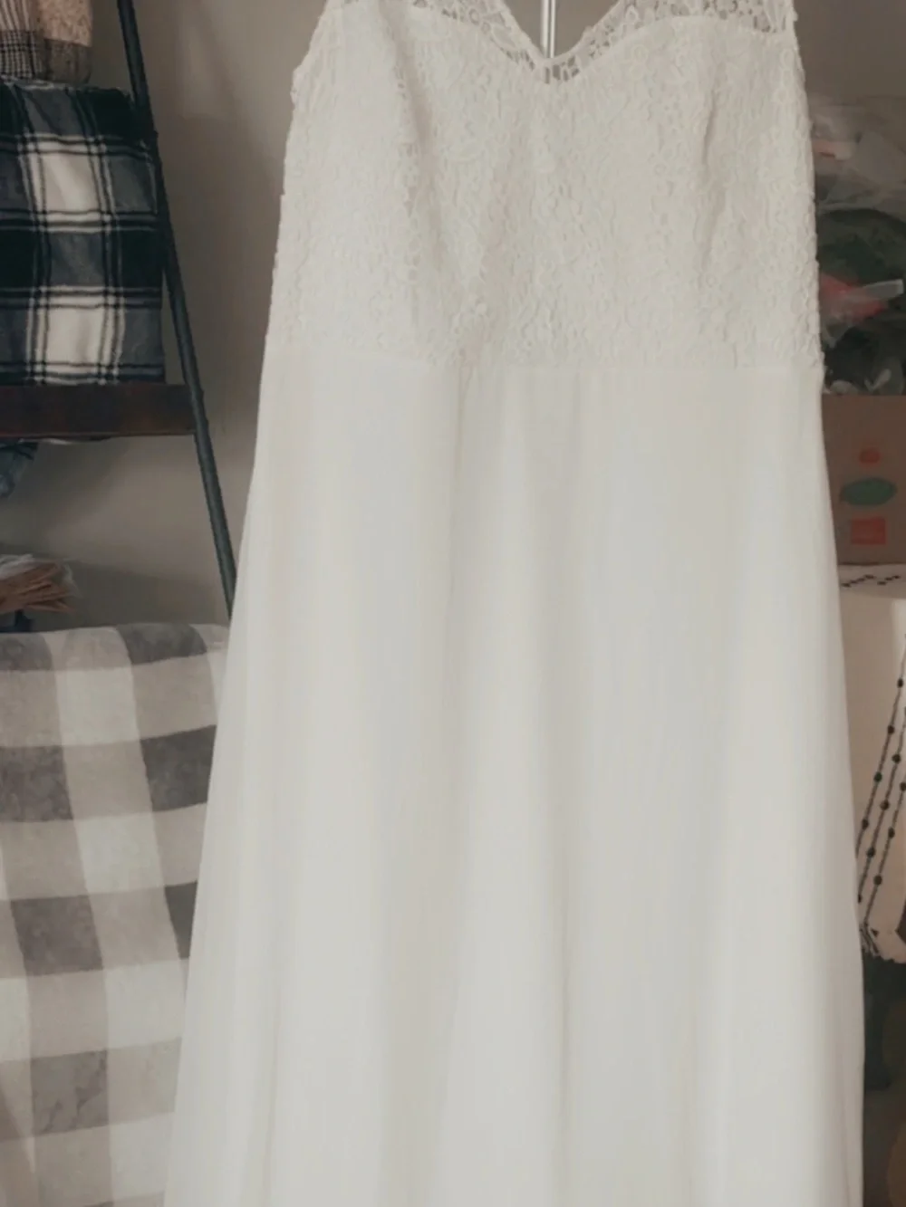 Lace Bodice White A-Line Dress
I package my clothing in weather proof bags. - Picture 2 of 9